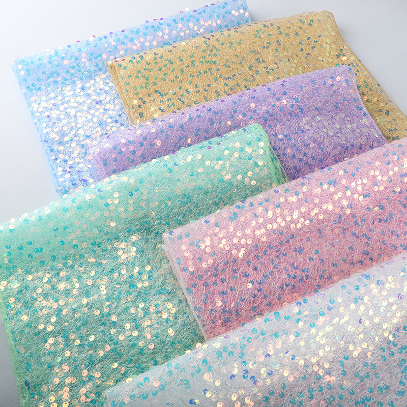 Table Runner Sequin - مفرش طاولة براق بتصميم حورية البحر
